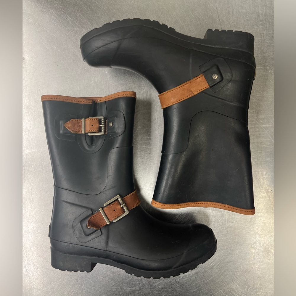 Black Waterproof Rubber Boots with Brown Trim